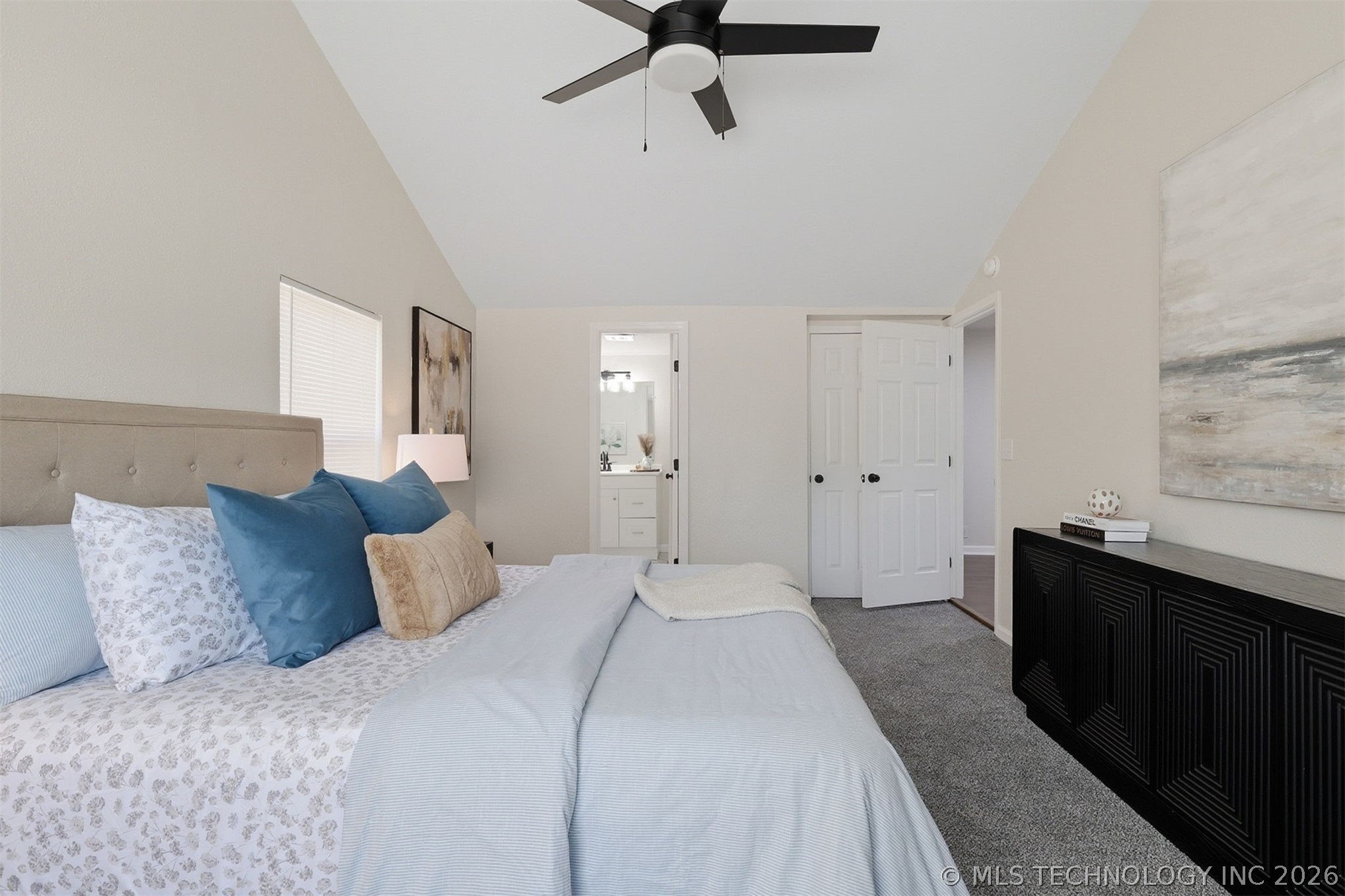 1623 E 45th Place Property Photo 11