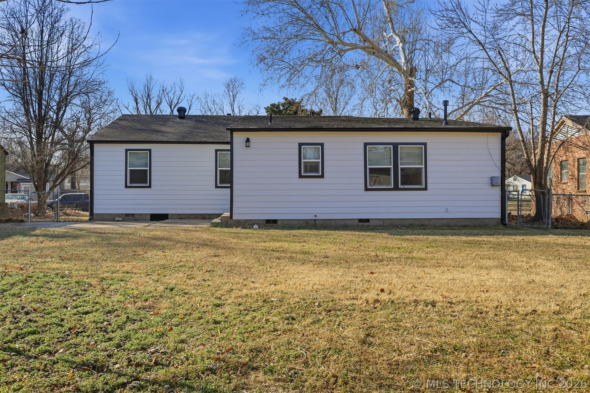 1623 E 45th Place Property Photo 22