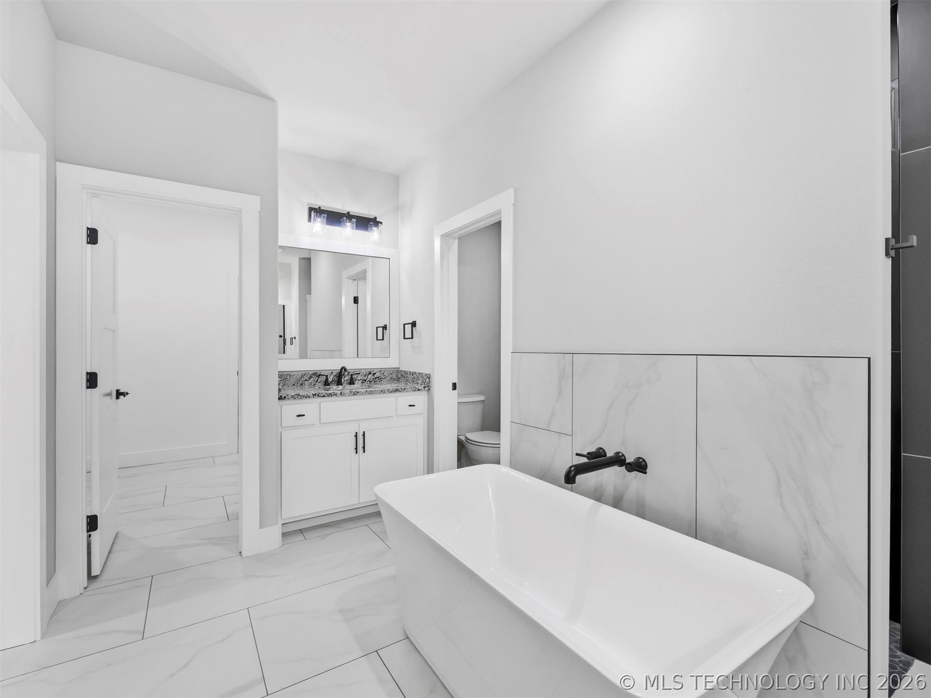 16486 S 333rd East Avenue Property Photo 43