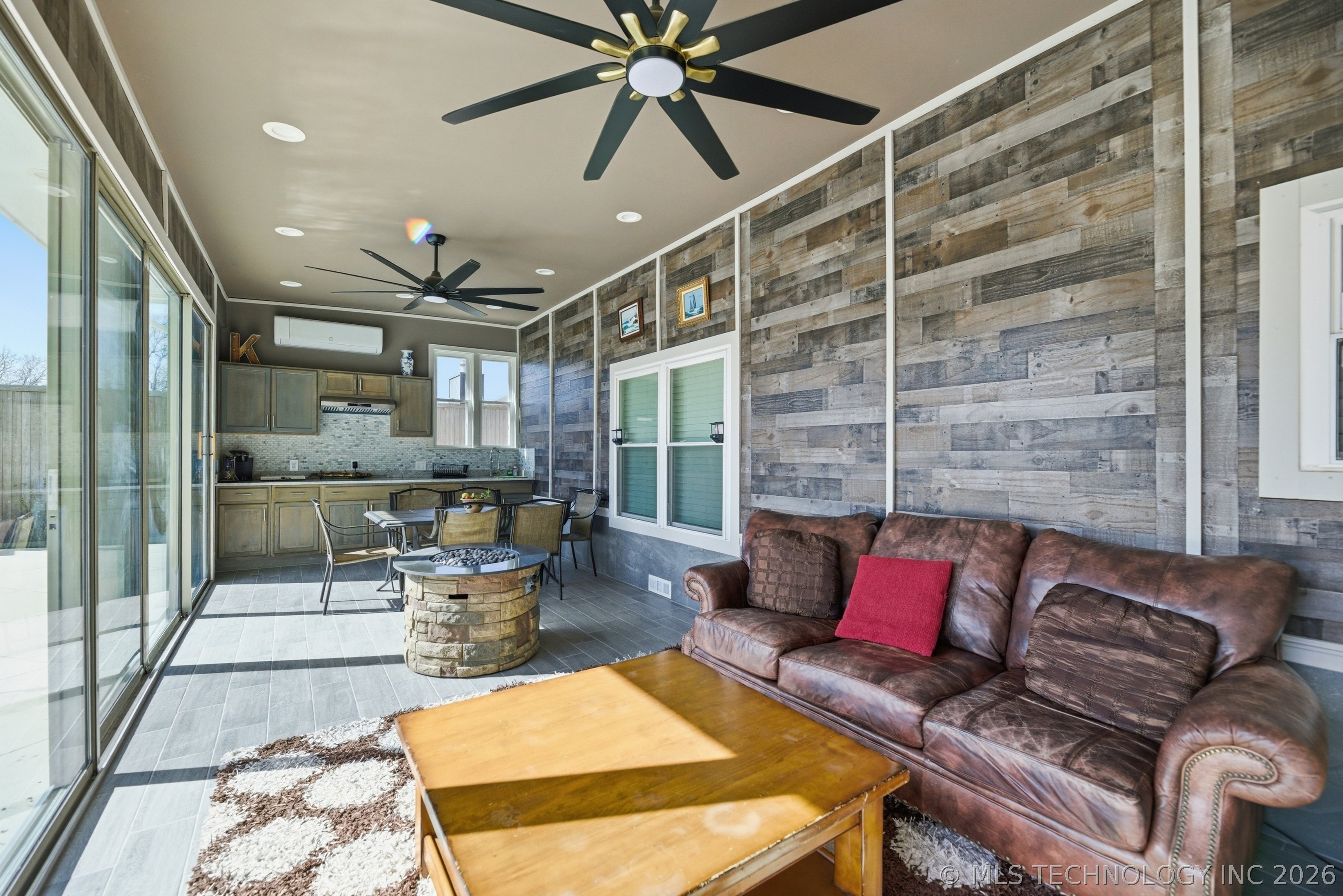 4413 W Oakland Street Property Photo 14