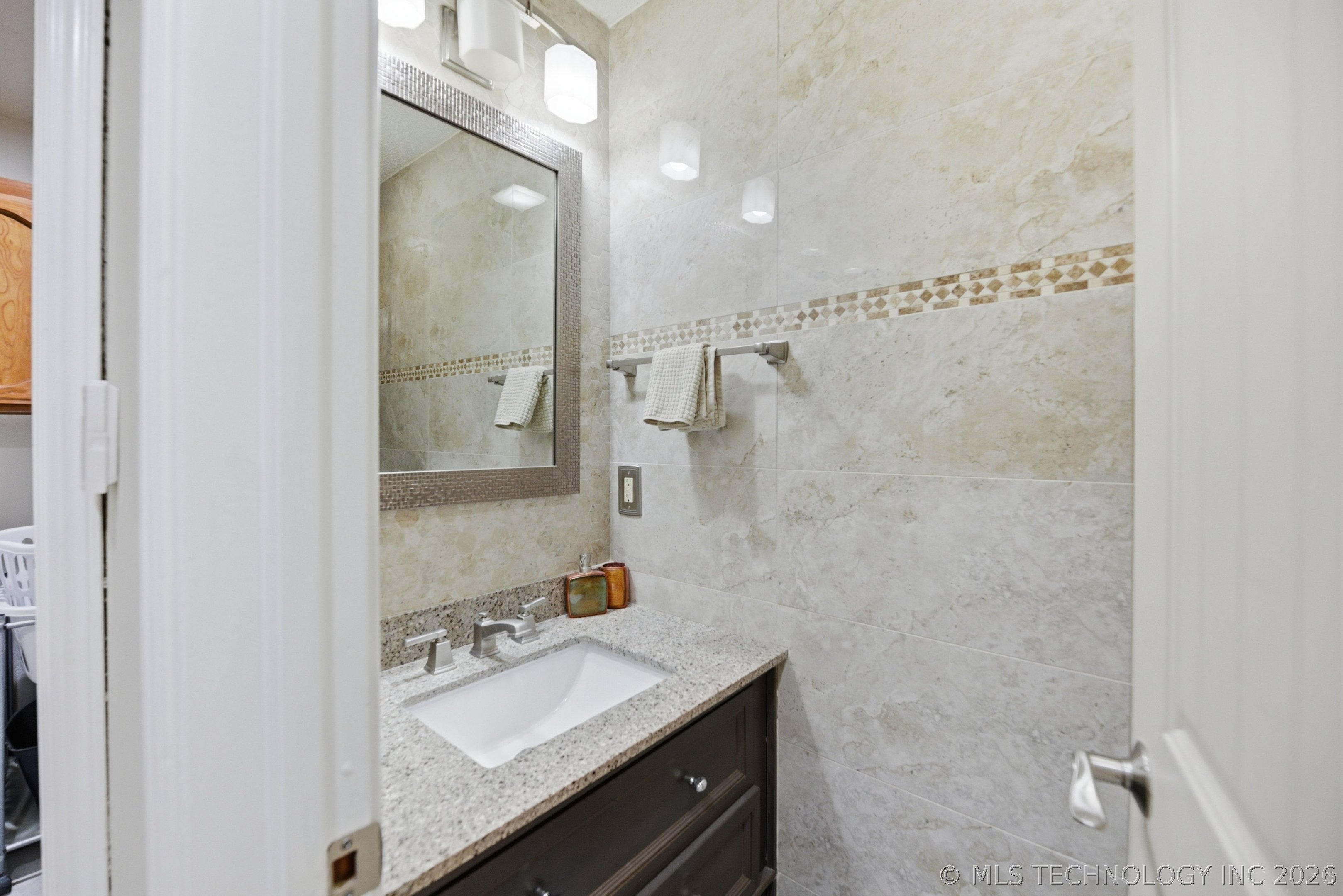 4413 W Oakland Street Property Photo 22
