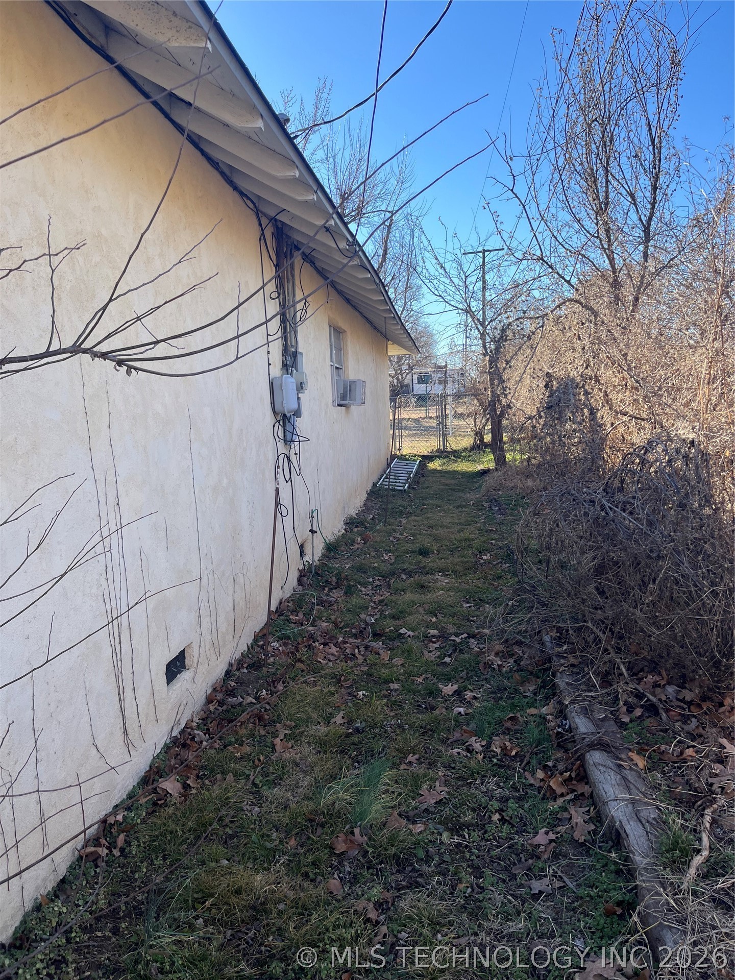 3130 W 58th Street Property Photo 2