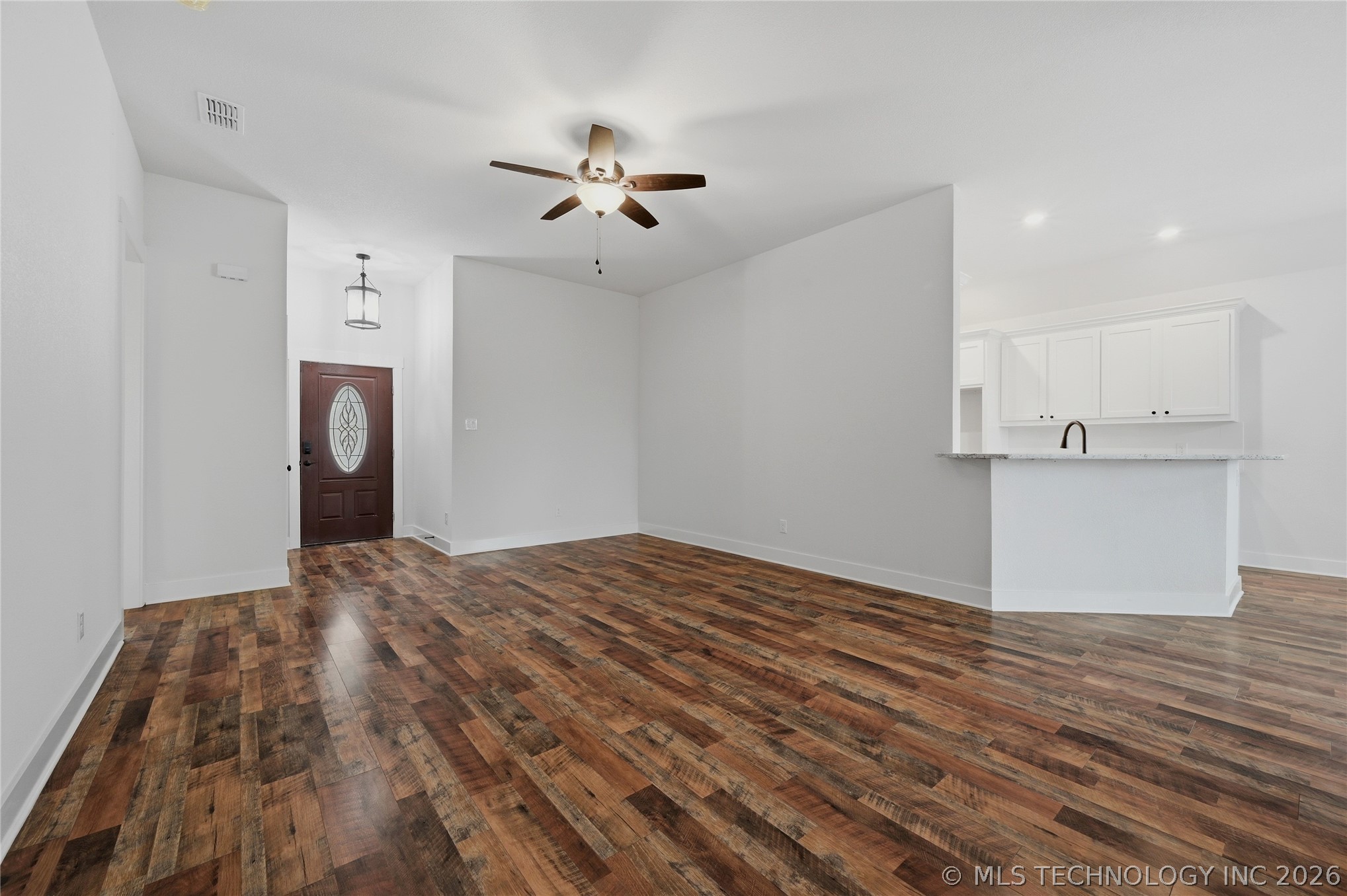 116 8th Avenue Property Photo 6