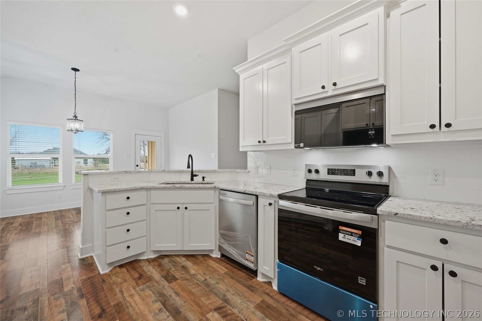 116 8th Avenue Property Photo 9