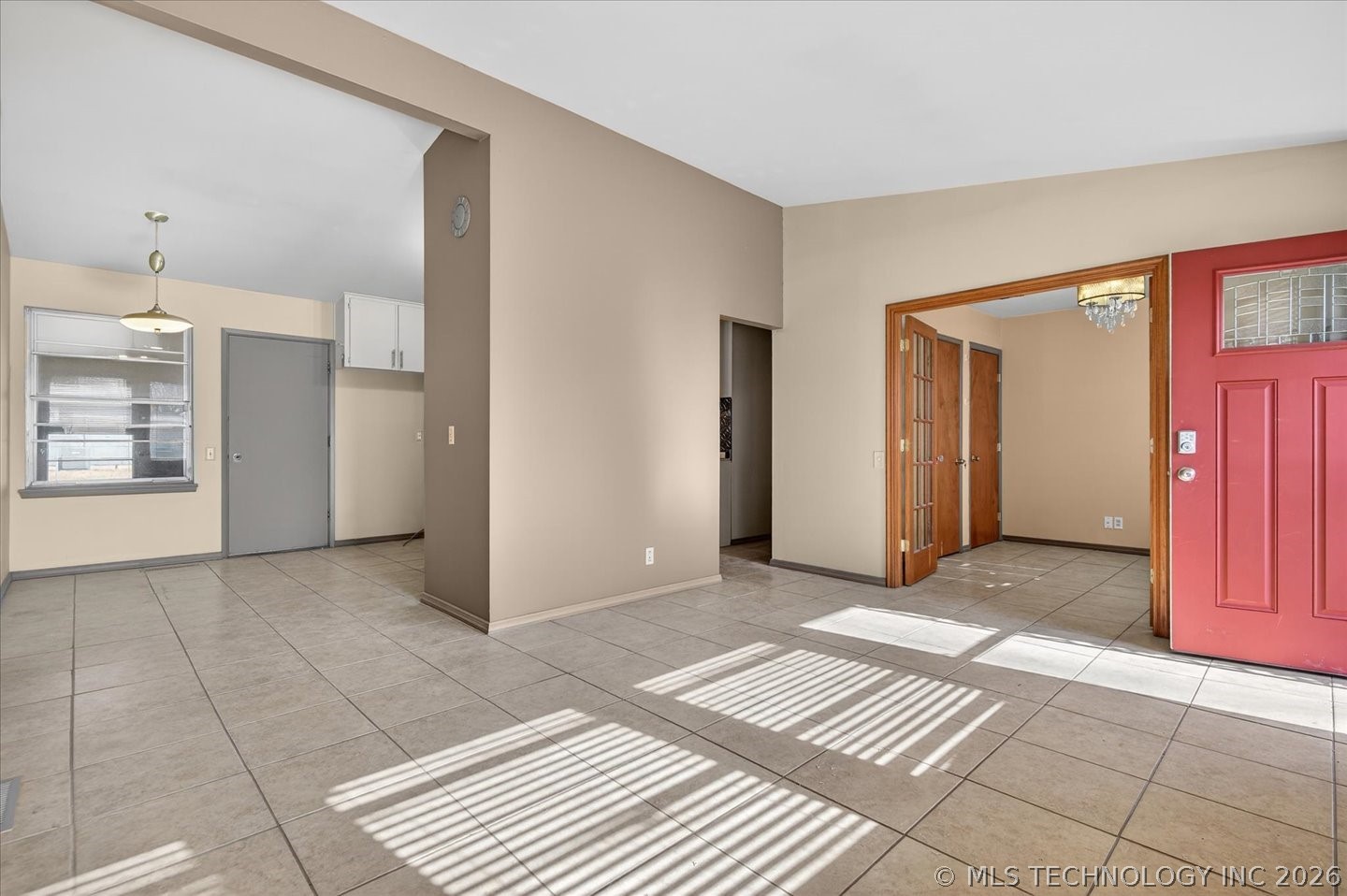 421 Nw Oak Park Road Property Photo 3