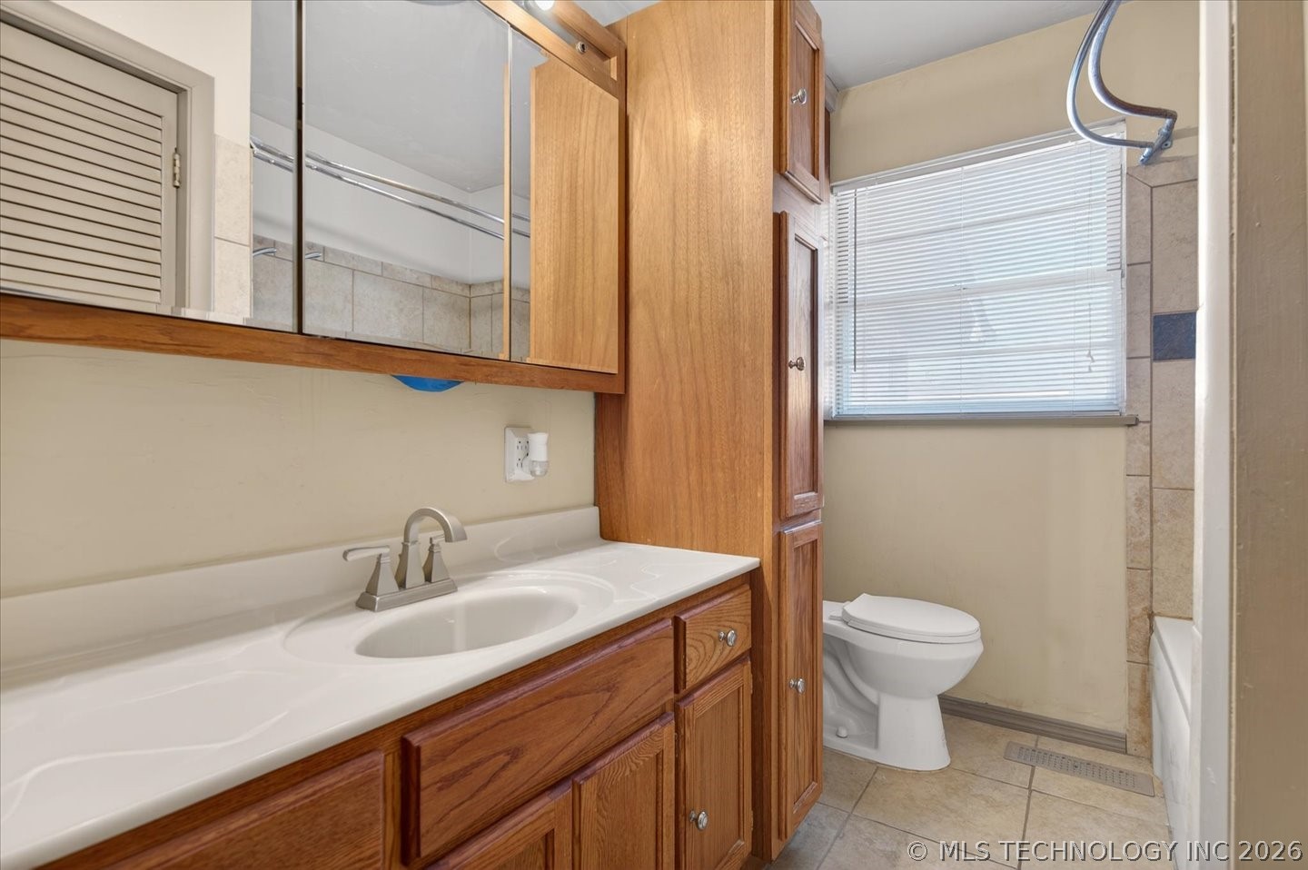 421 Nw Oak Park Road Property Photo 13