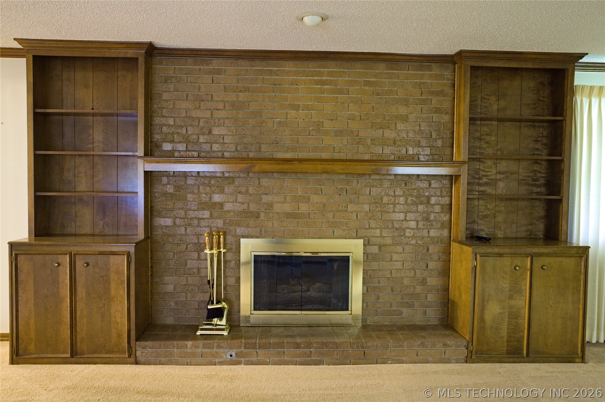 7027 E 47th Street Property Photo 13
