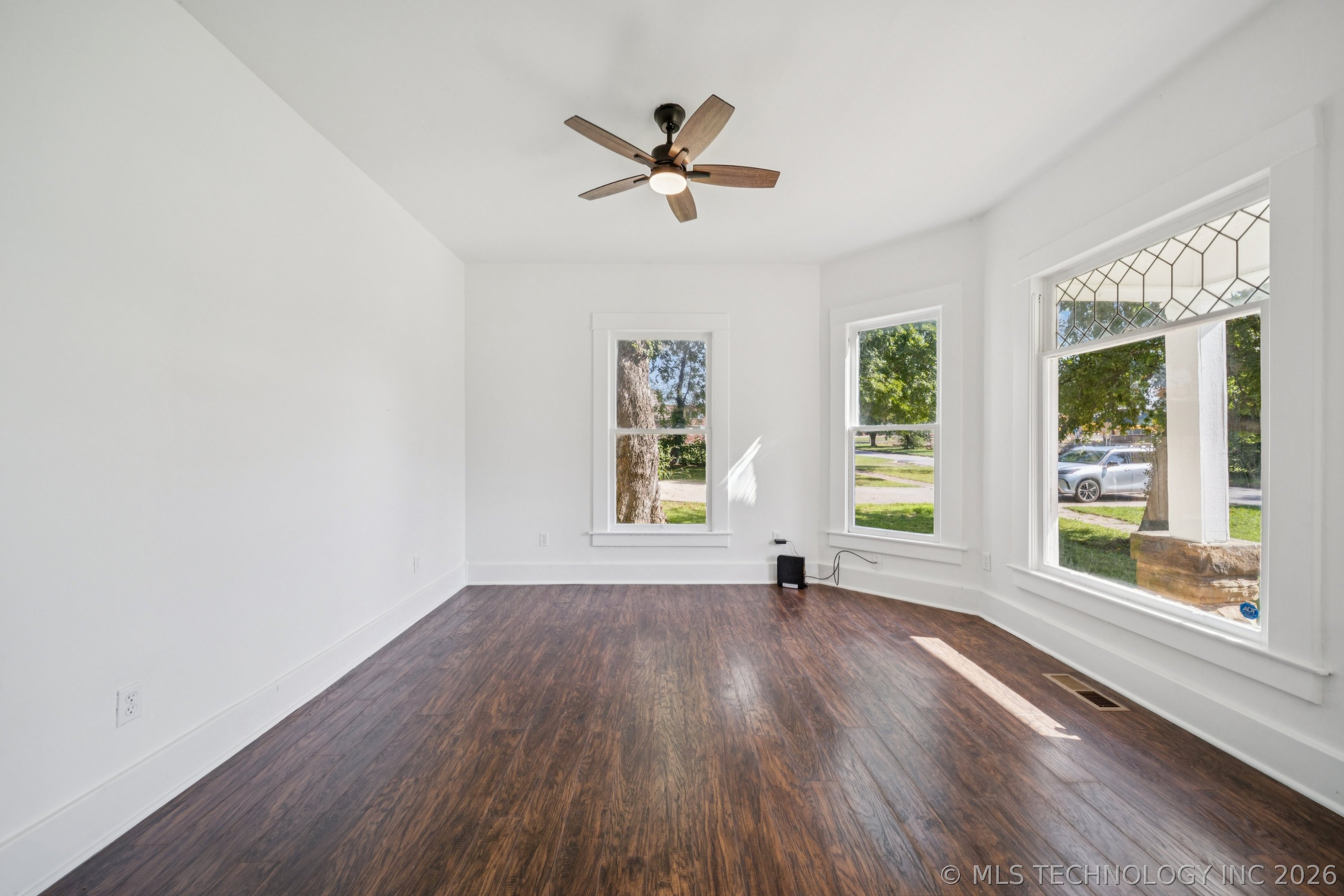 322 S Porter Avenue Property Photo 9