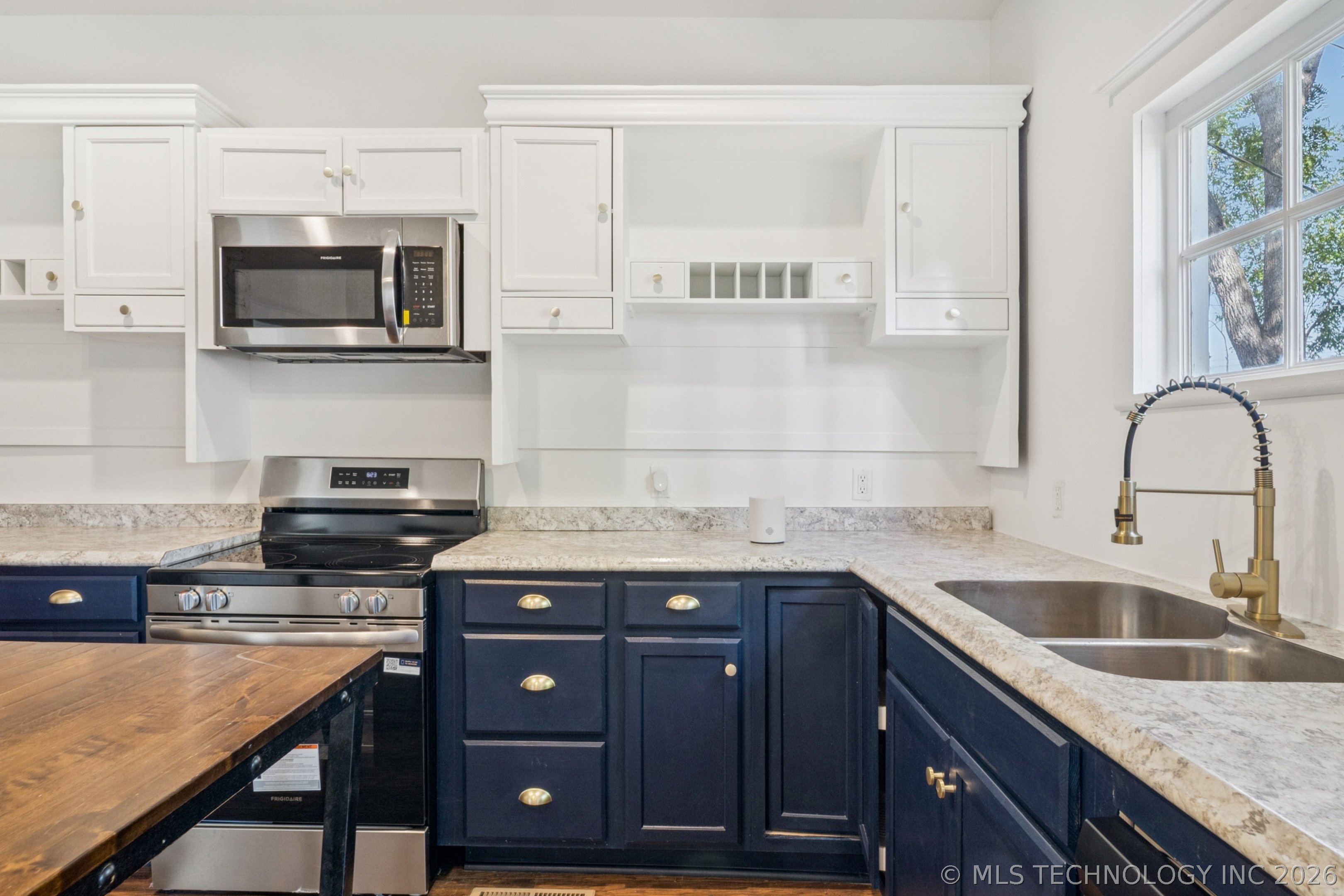 322 S Porter Avenue Property Photo 15