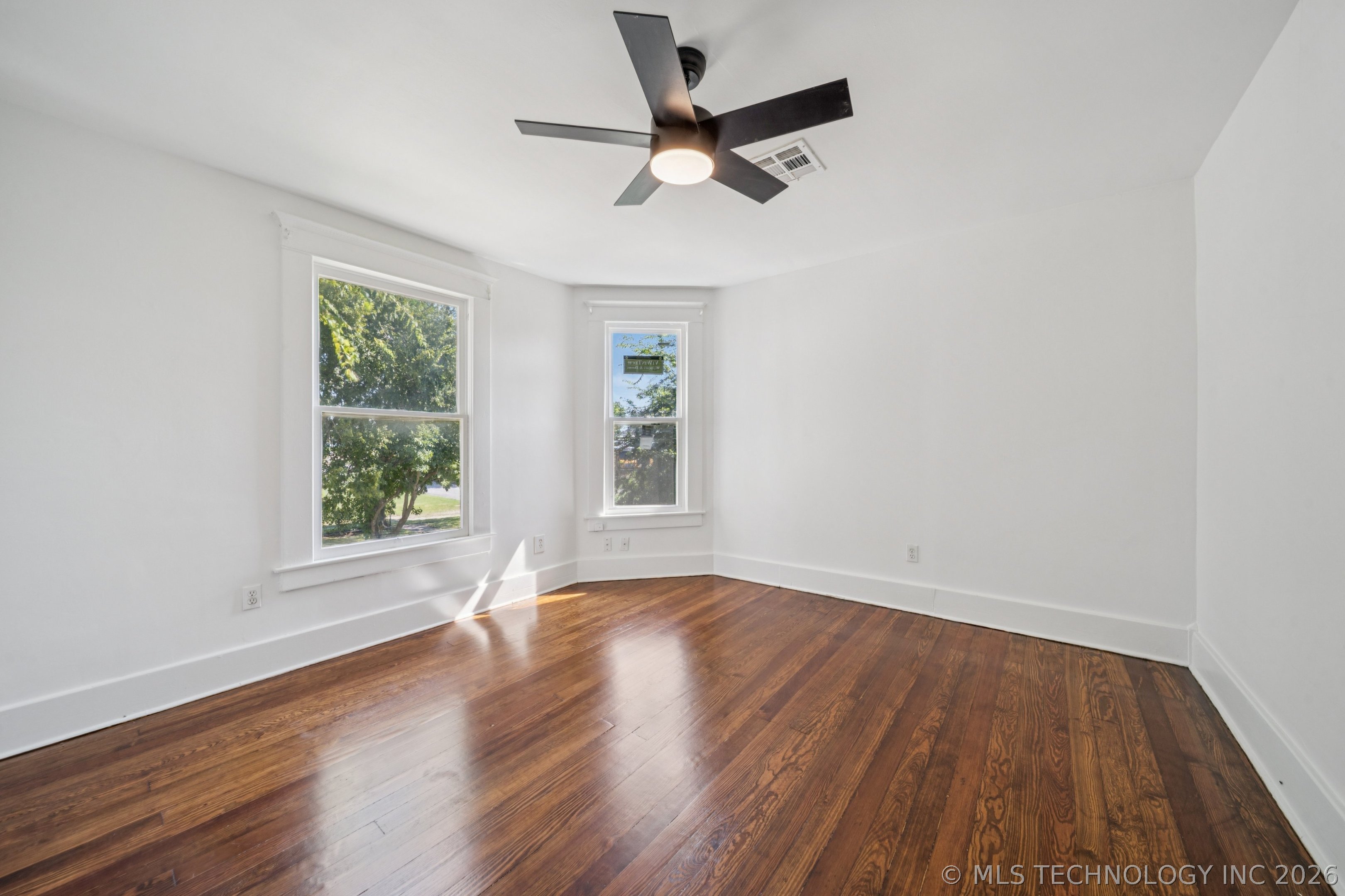 322 S Porter Avenue Property Photo 20
