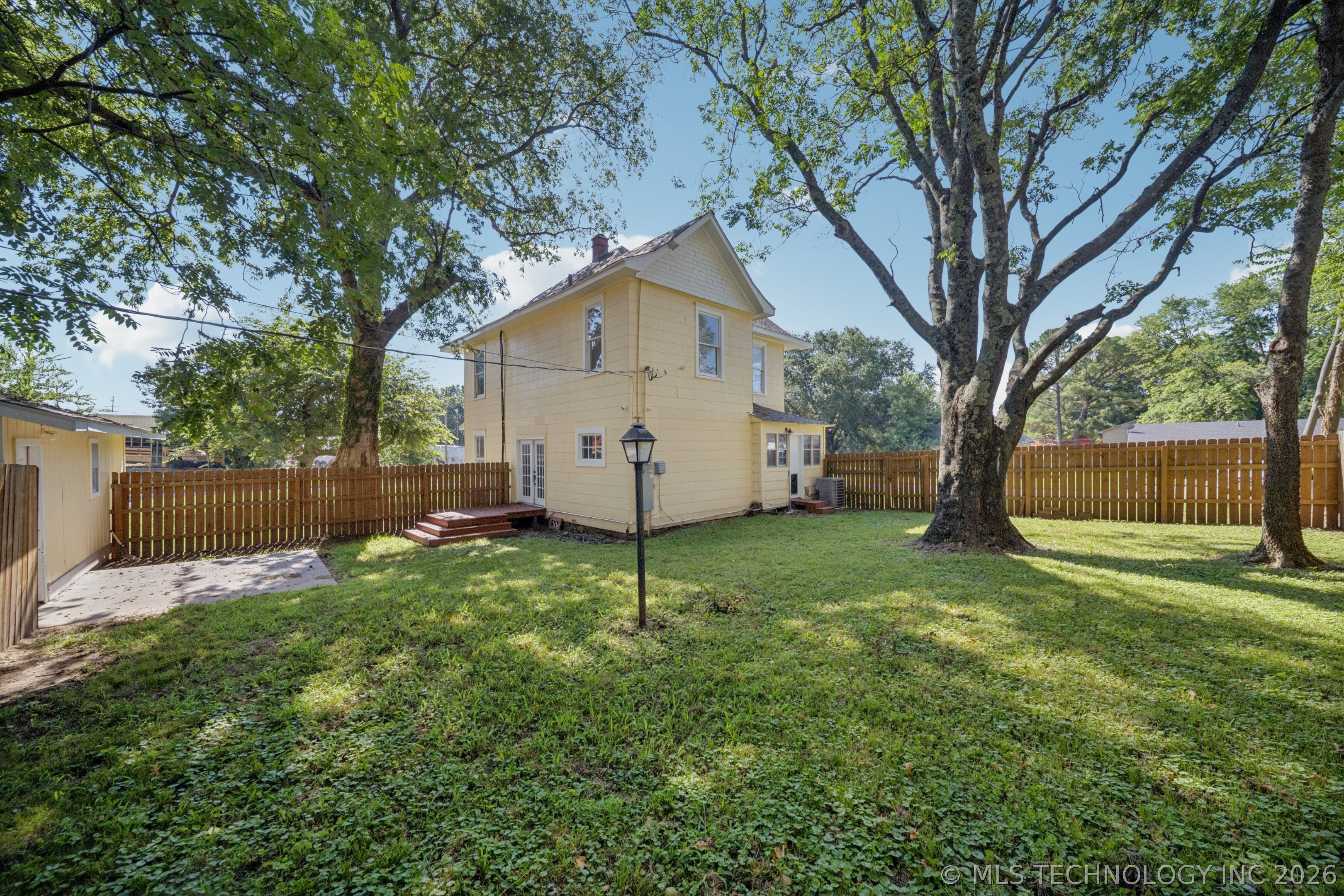 322 S Porter Avenue Property Photo 25