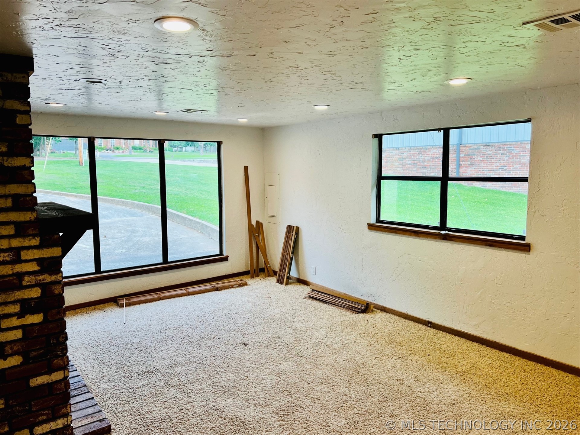 6800 Magnolia Drive Property Photo 13