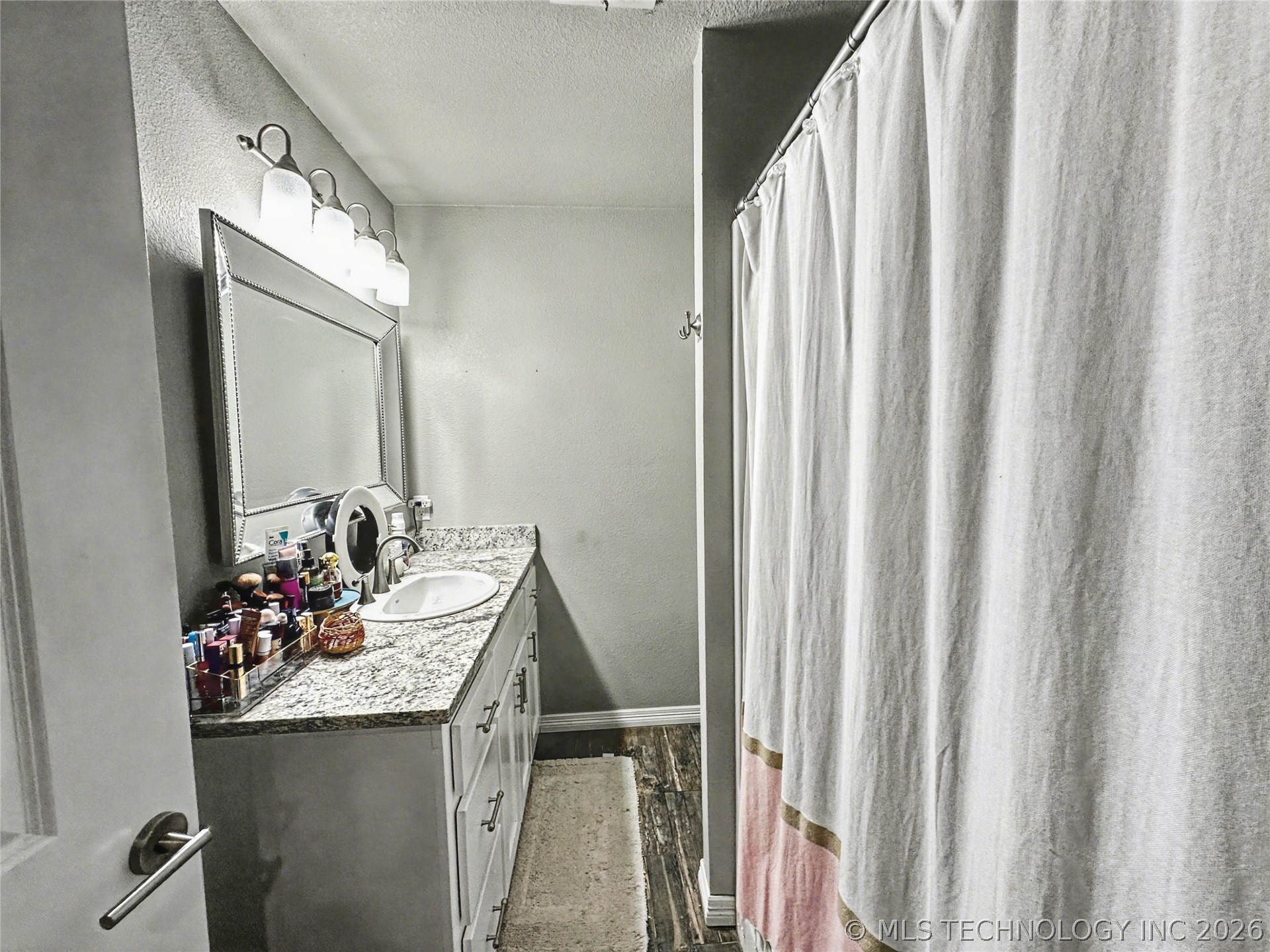 404 E Cottonwood Avenue Property Photo 12