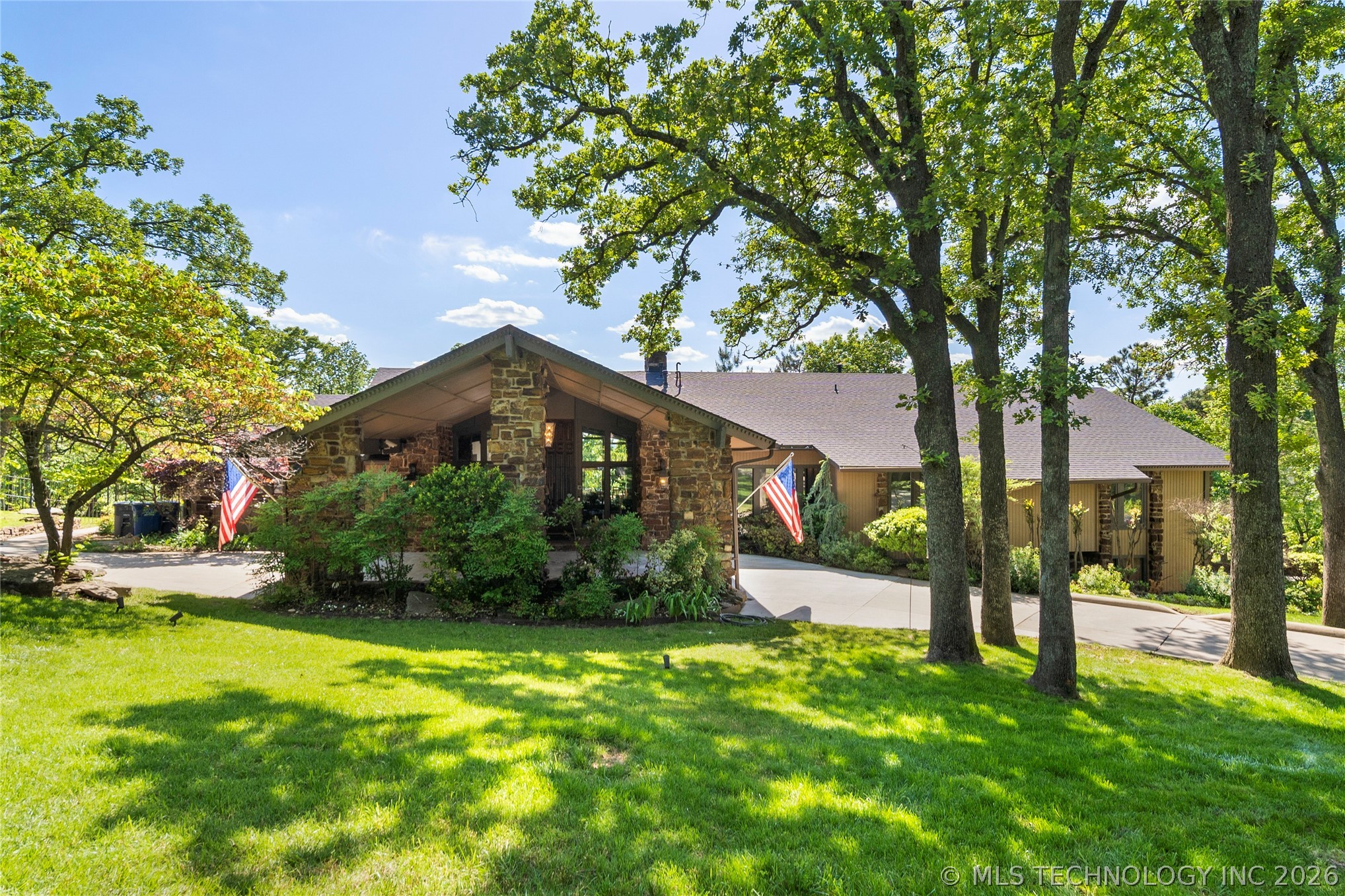 7110 S Evanston Avenue Property Photo 2
