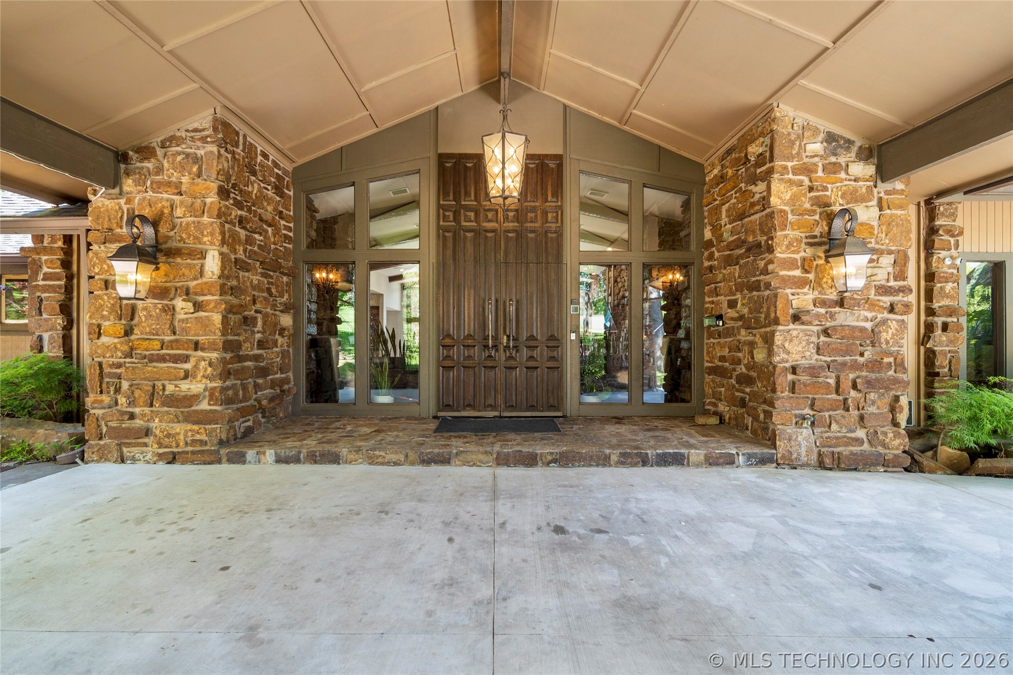 7110 S Evanston Avenue Property Photo 6