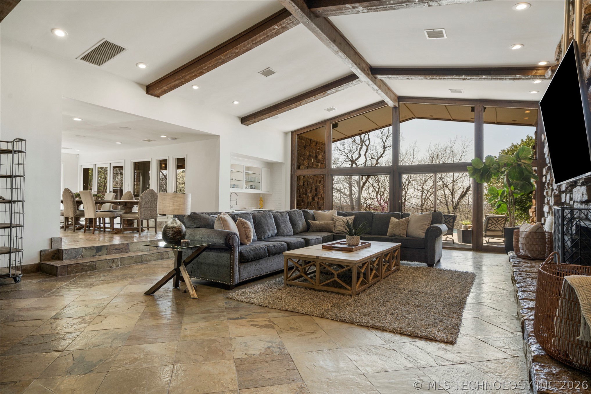 7110 S Evanston Avenue Property Photo 11