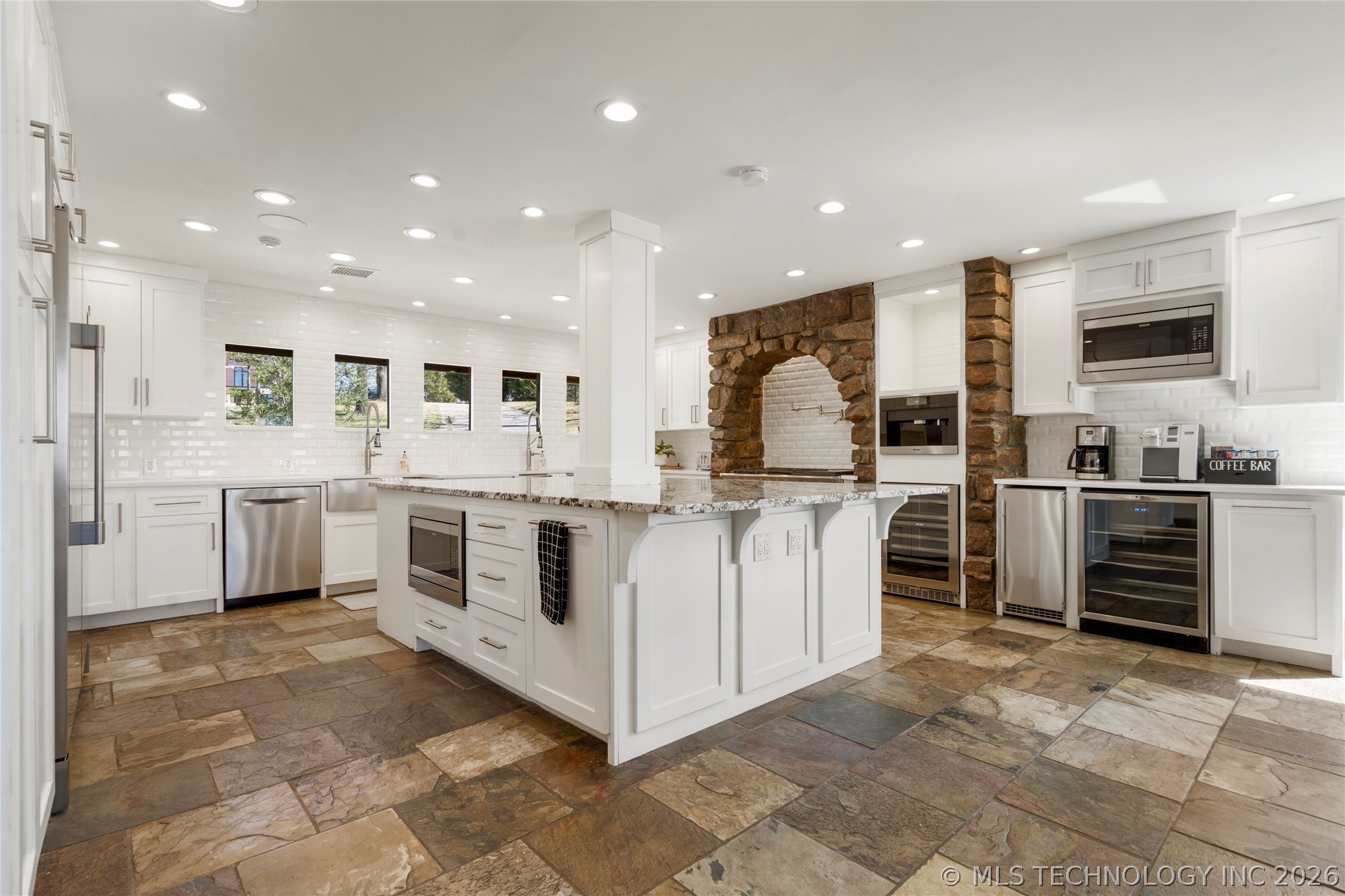 7110 S Evanston Avenue Property Photo 17