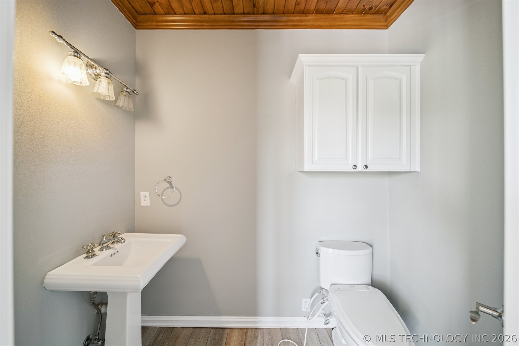 24550 S Meadow Circle Road Property Photo 9
