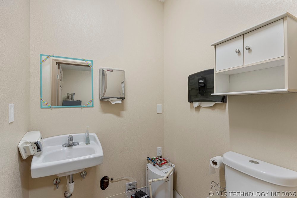 4655 S 112th West Avenue Property Photo 11