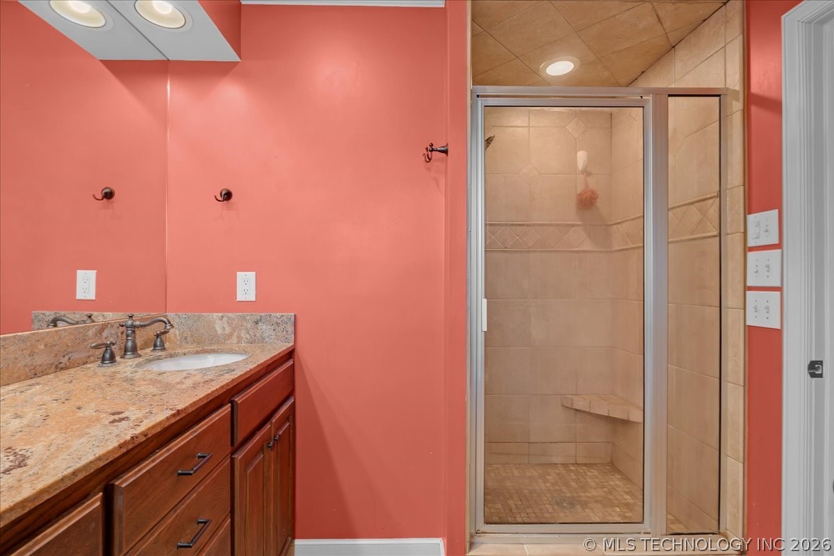 2706 E 57th Street Property Photo 55