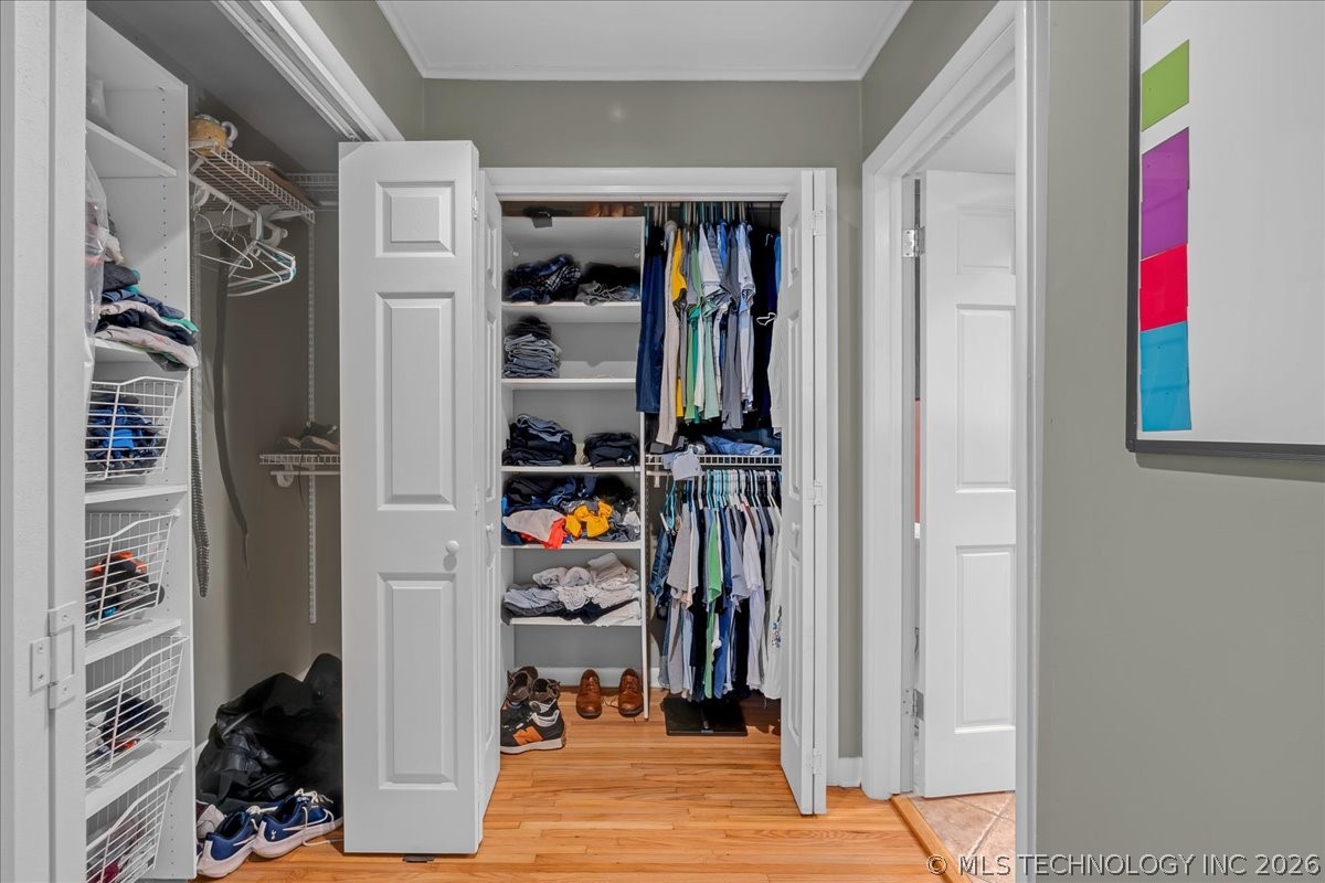 2706 E 57th Street Property Photo 56