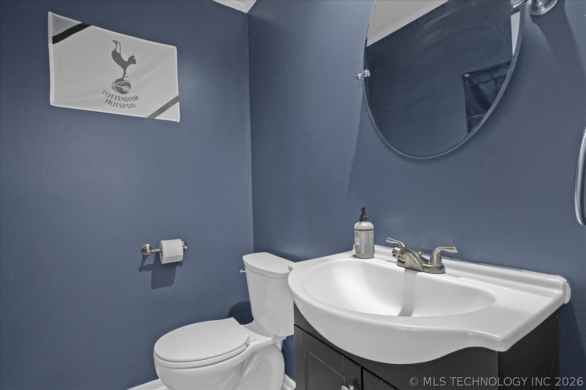2706 E 57th Street Property Photo 57