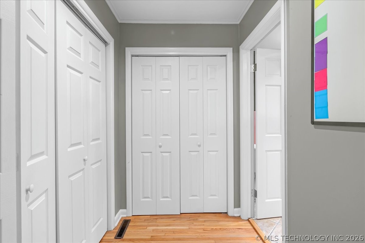 2706 E 57th Street Property Photo 58