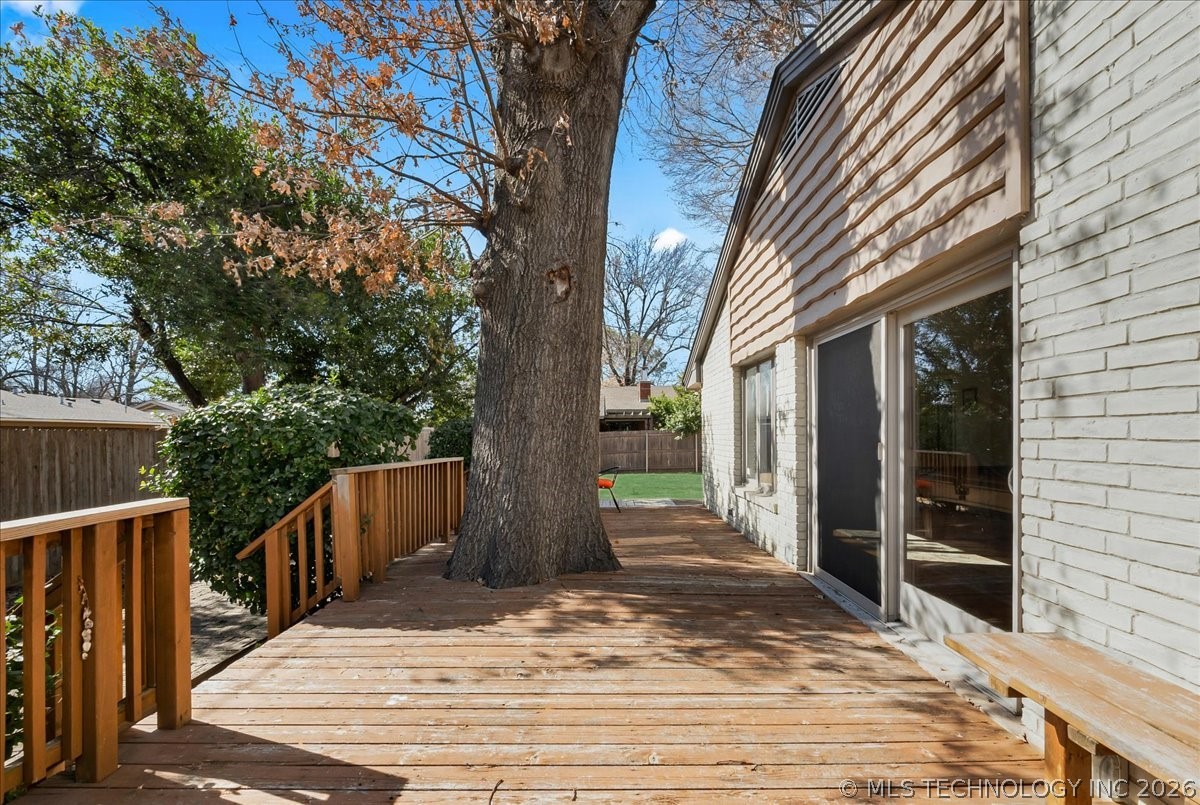 2706 E 57th Street Property Photo 69