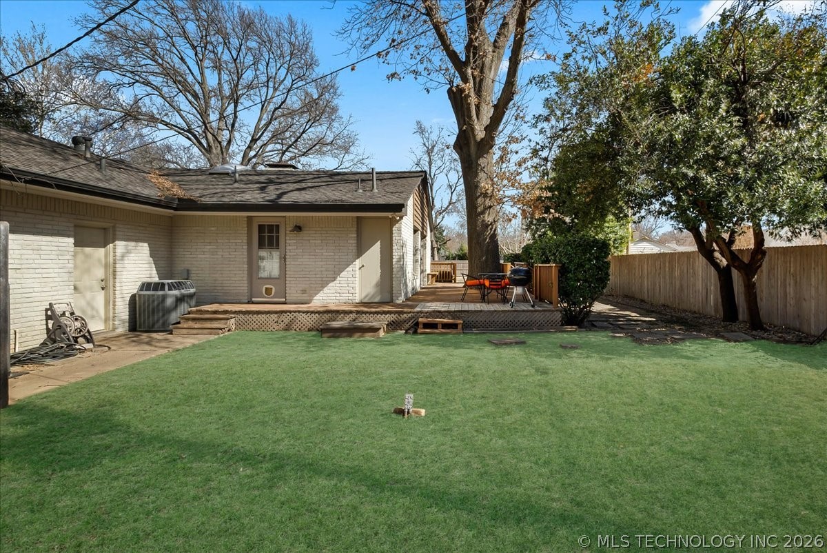 2706 E 57th Street Property Photo 70