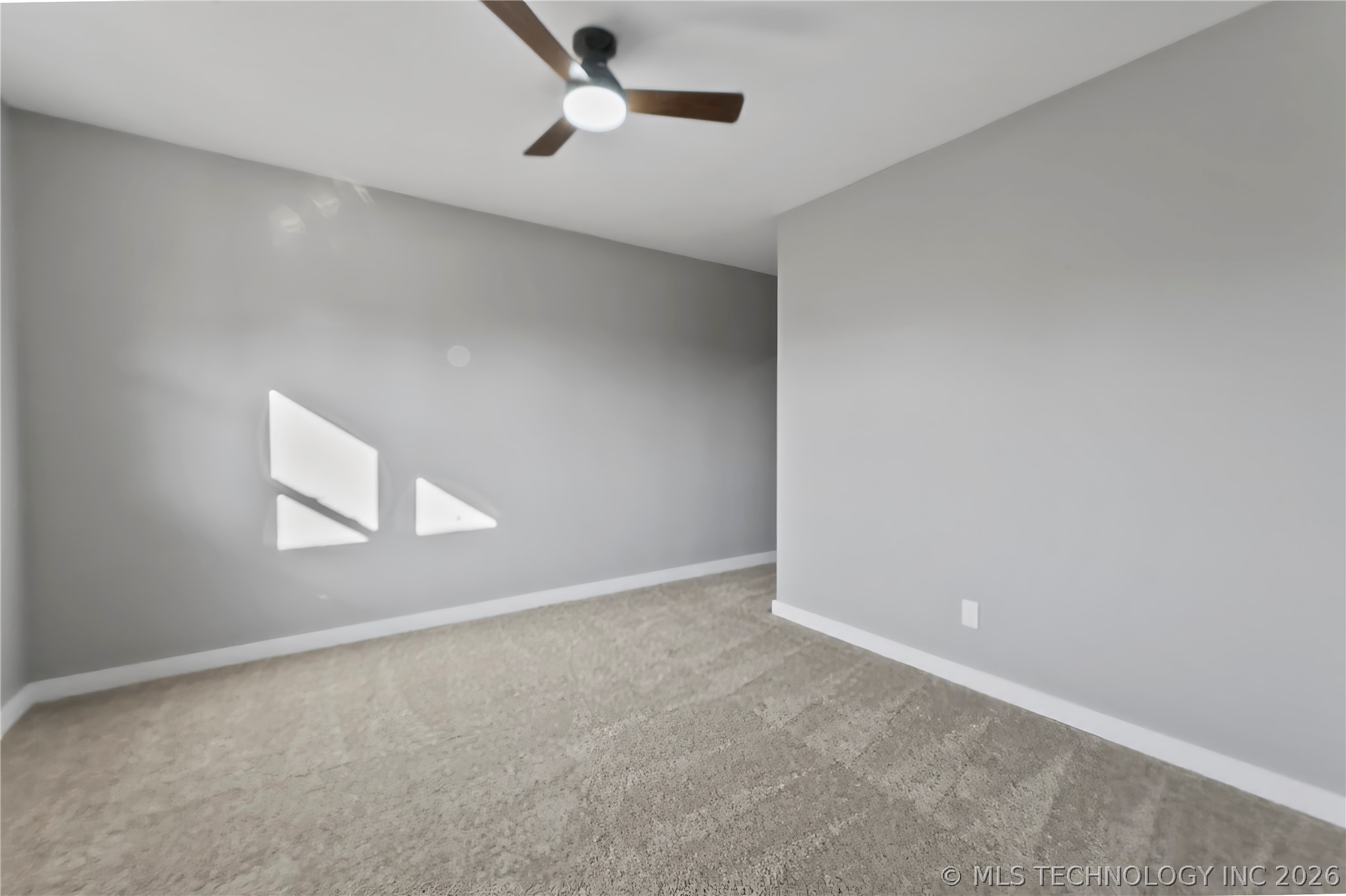 2059 E Young Place Property Photo 11