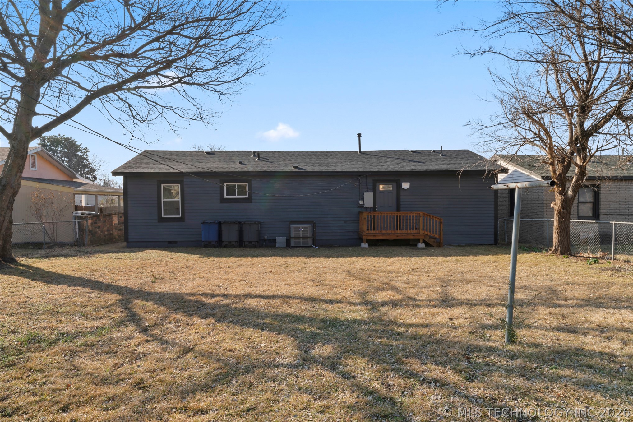 2059 E Young Place Property Photo 22