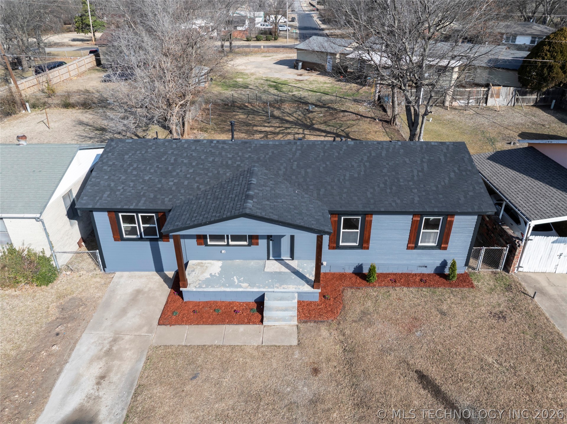 2059 E Young Place Property Photo 25