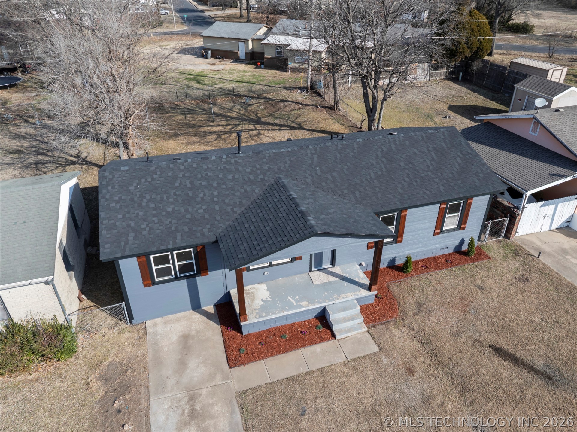 2059 E Young Place Property Photo 27