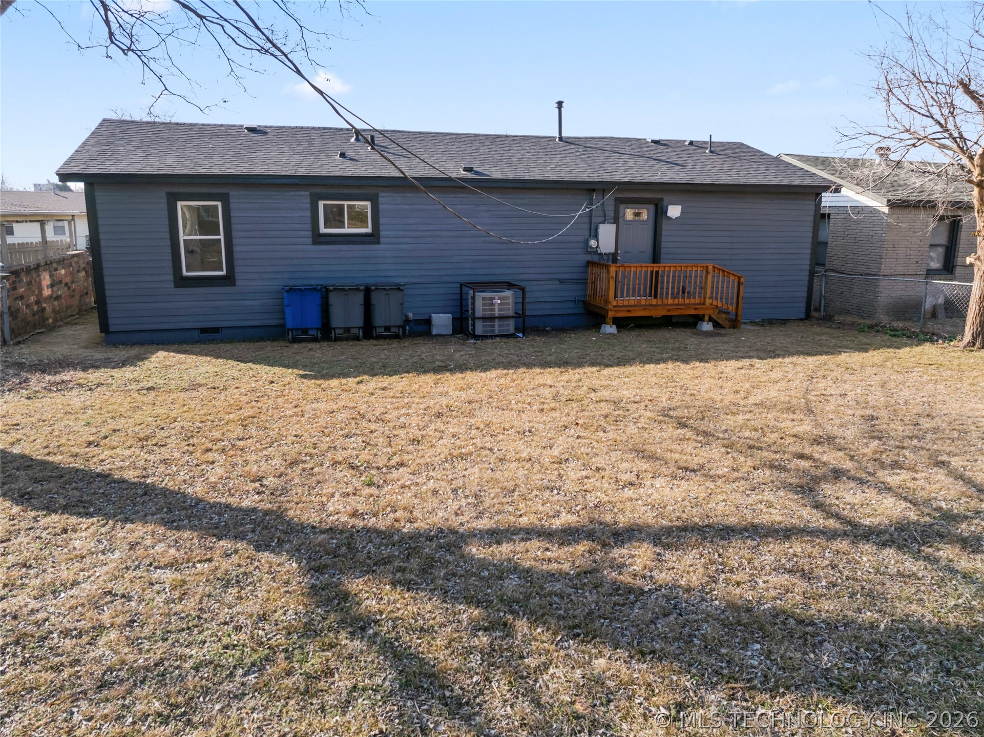 2059 E Young Place Property Photo 32