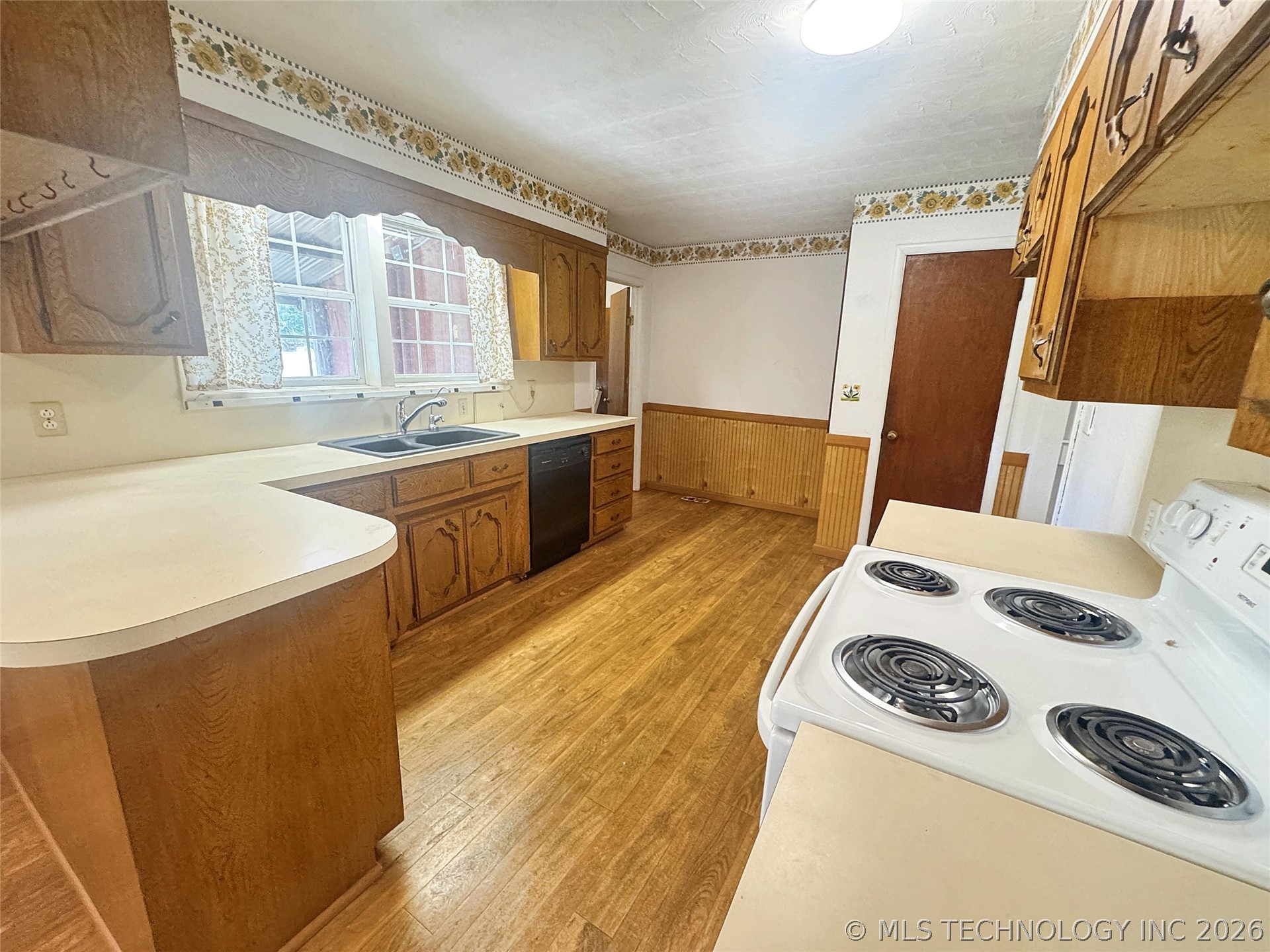 802 Schley Street Property Photo 16