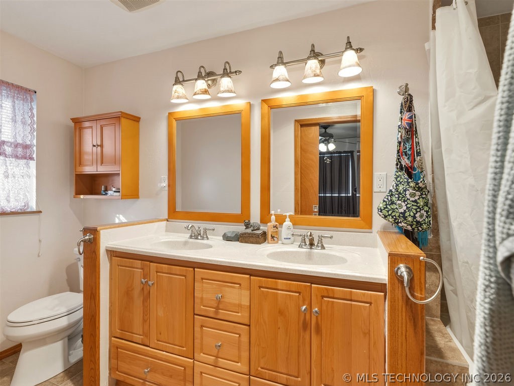 222 Country Club Road Property Photo 20