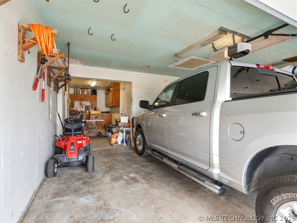 222 Country Club Road Property Photo 35