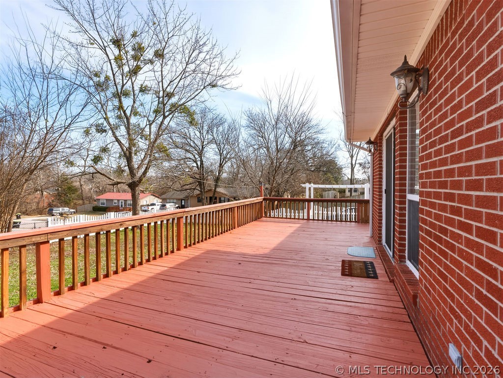 222 Country Club Road Property Photo 38