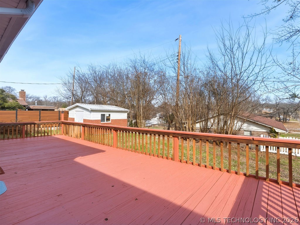 222 Country Club Road Property Photo 39