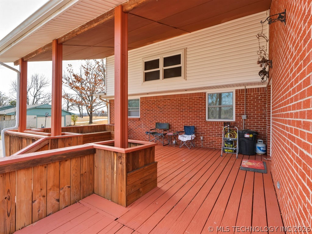 222 Country Club Road Property Photo 40