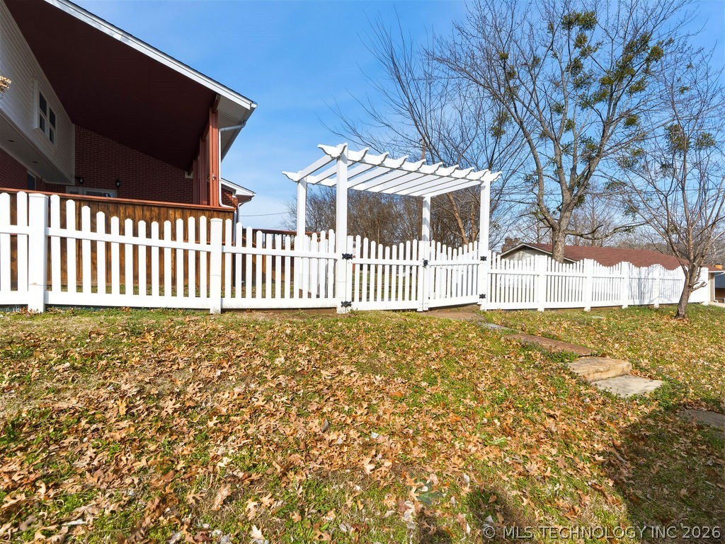 222 Country Club Road Property Photo 49