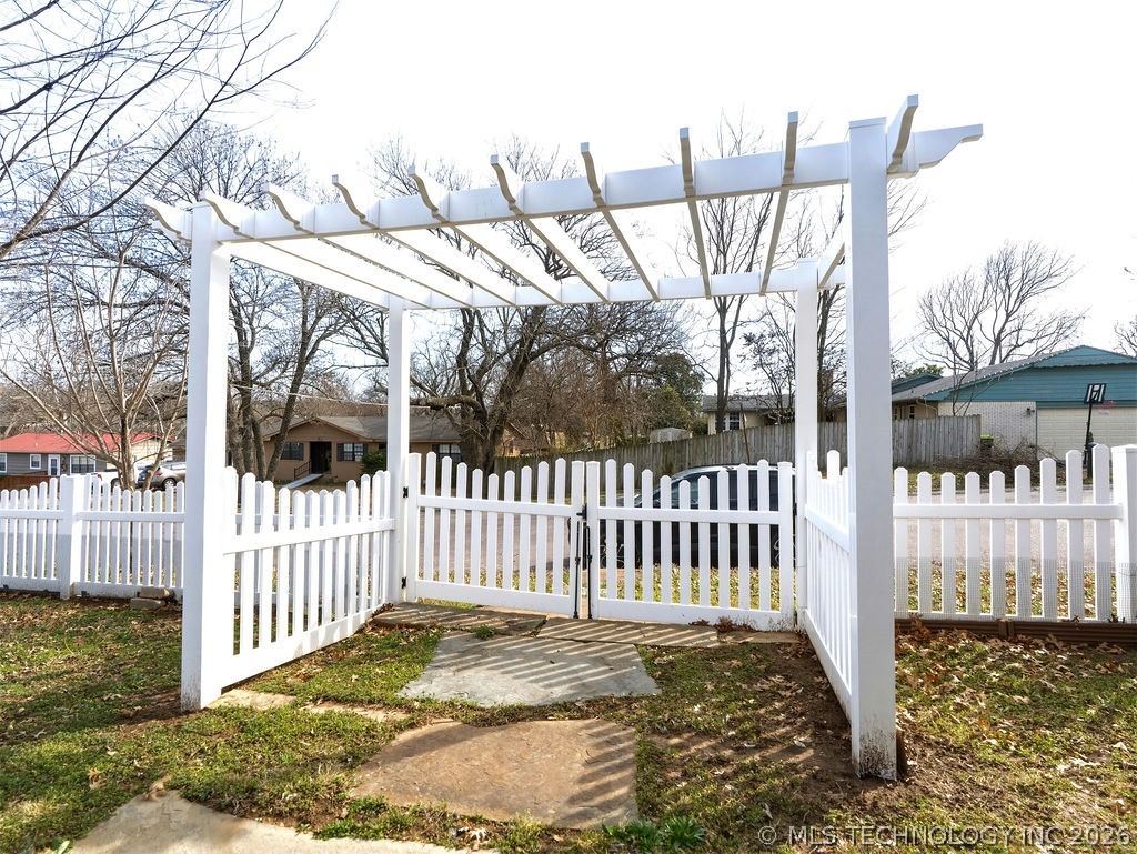 222 Country Club Road Property Photo 51