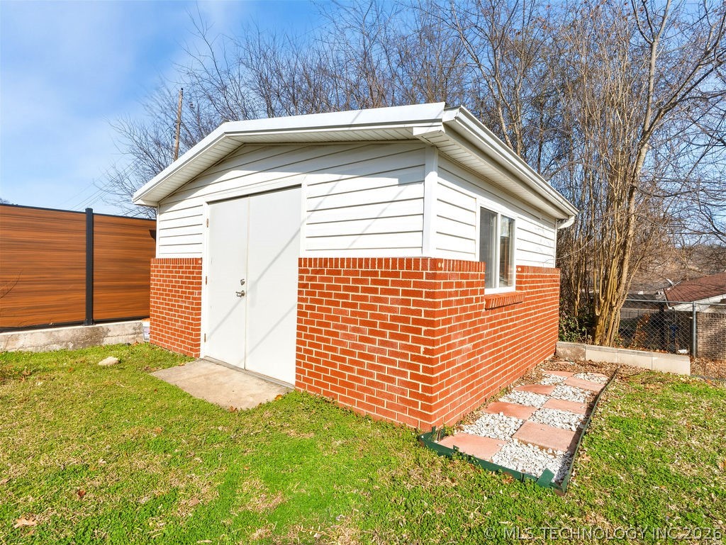 222 Country Club Road Property Photo 53