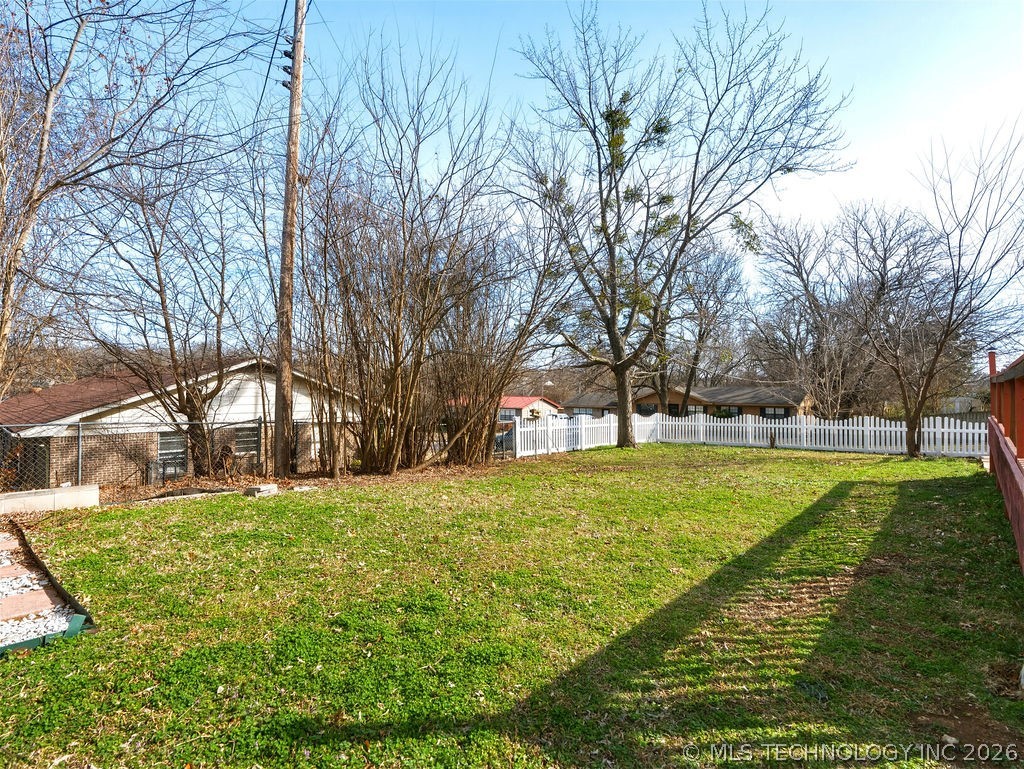 222 Country Club Road Property Photo 54