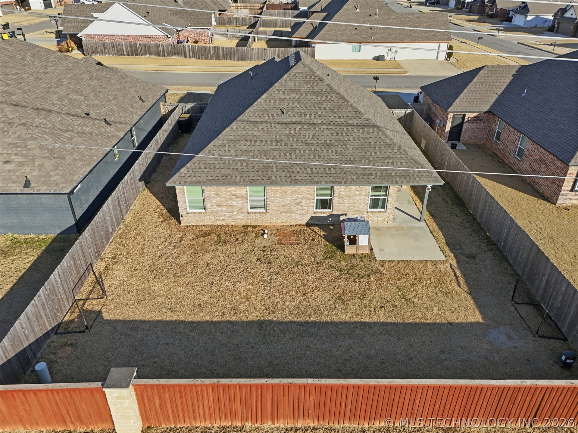 10914 S 274th East Avenue Property Photo 3