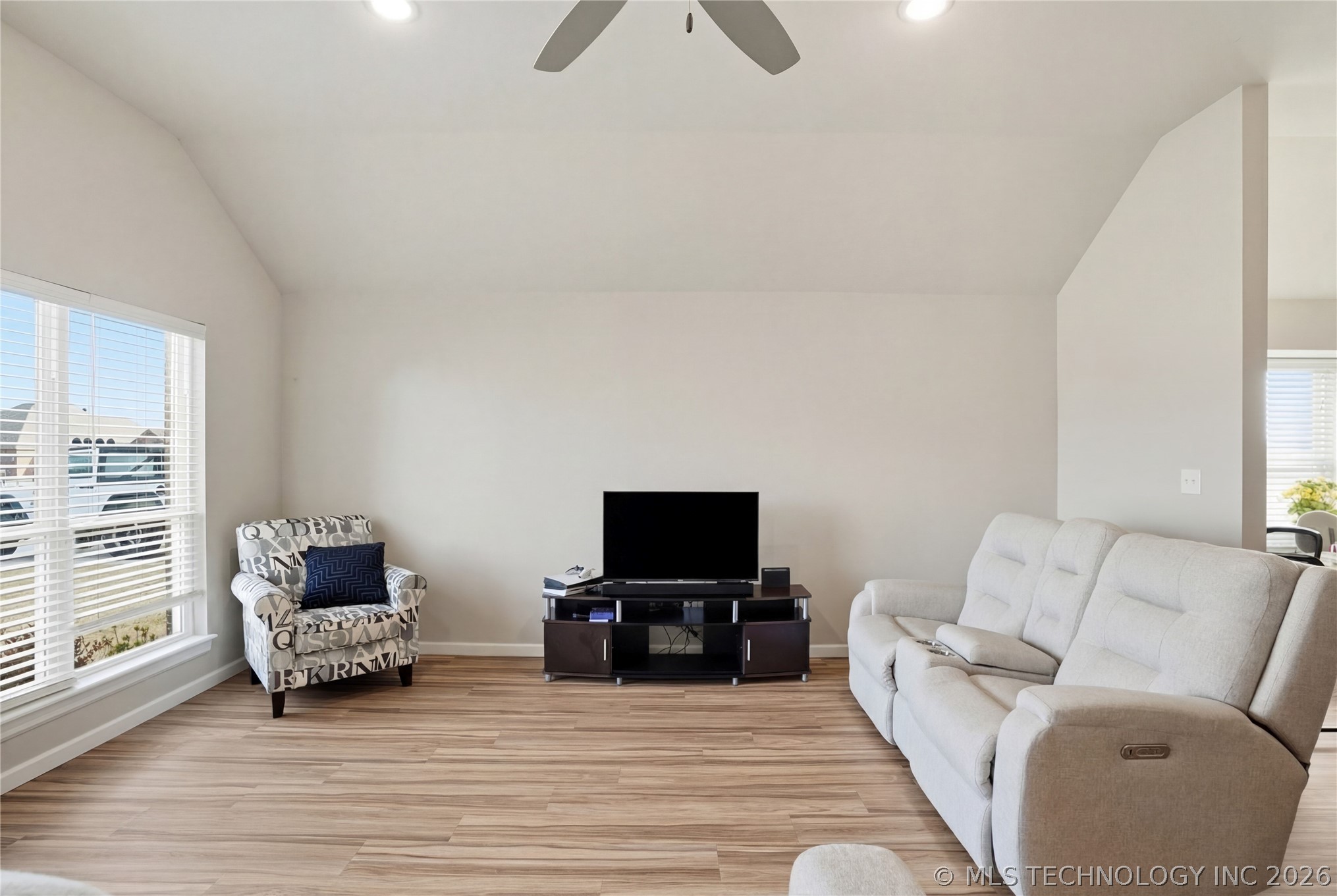 10914 S 274th East Avenue Property Photo 10