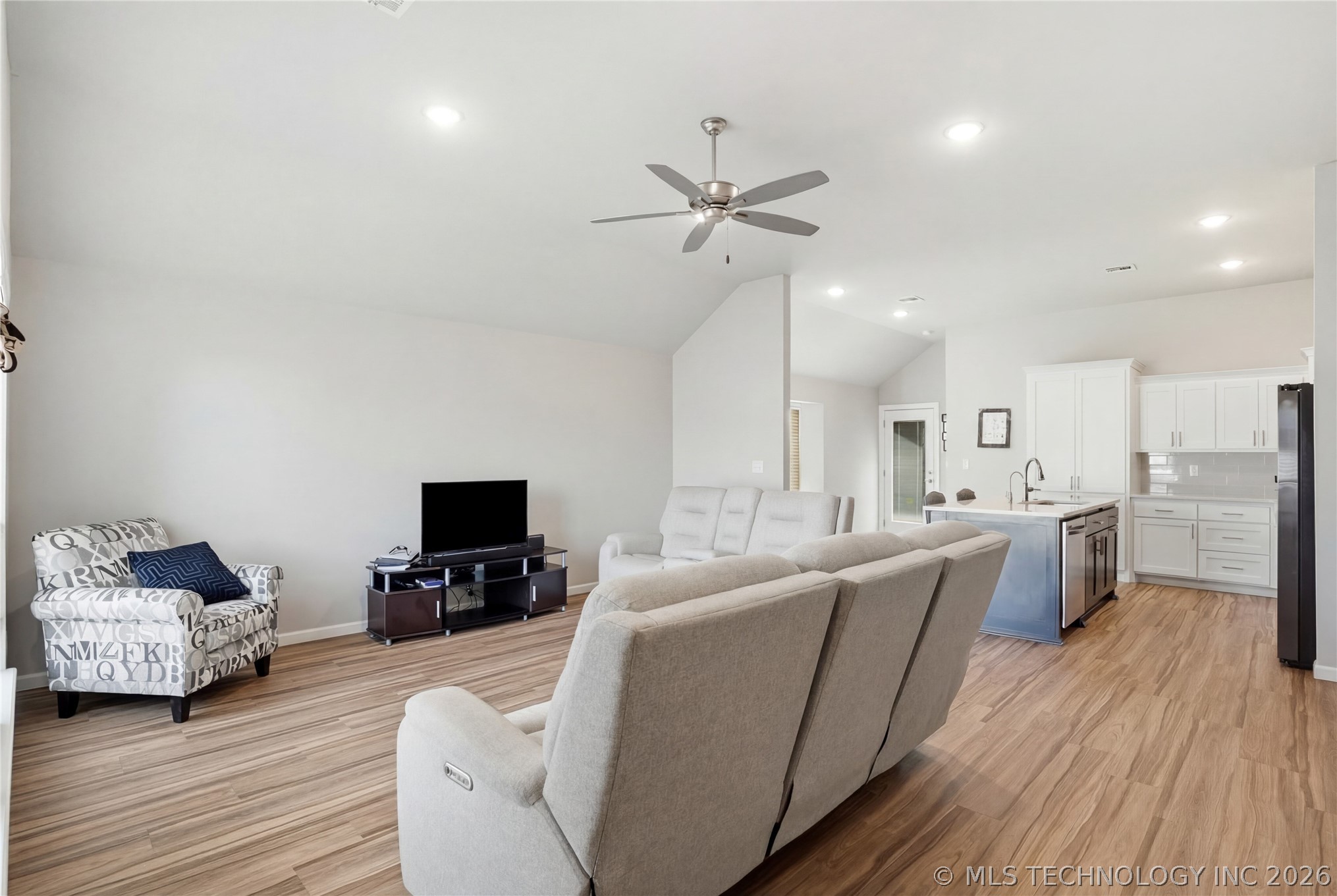 10914 S 274th East Avenue Property Photo 12