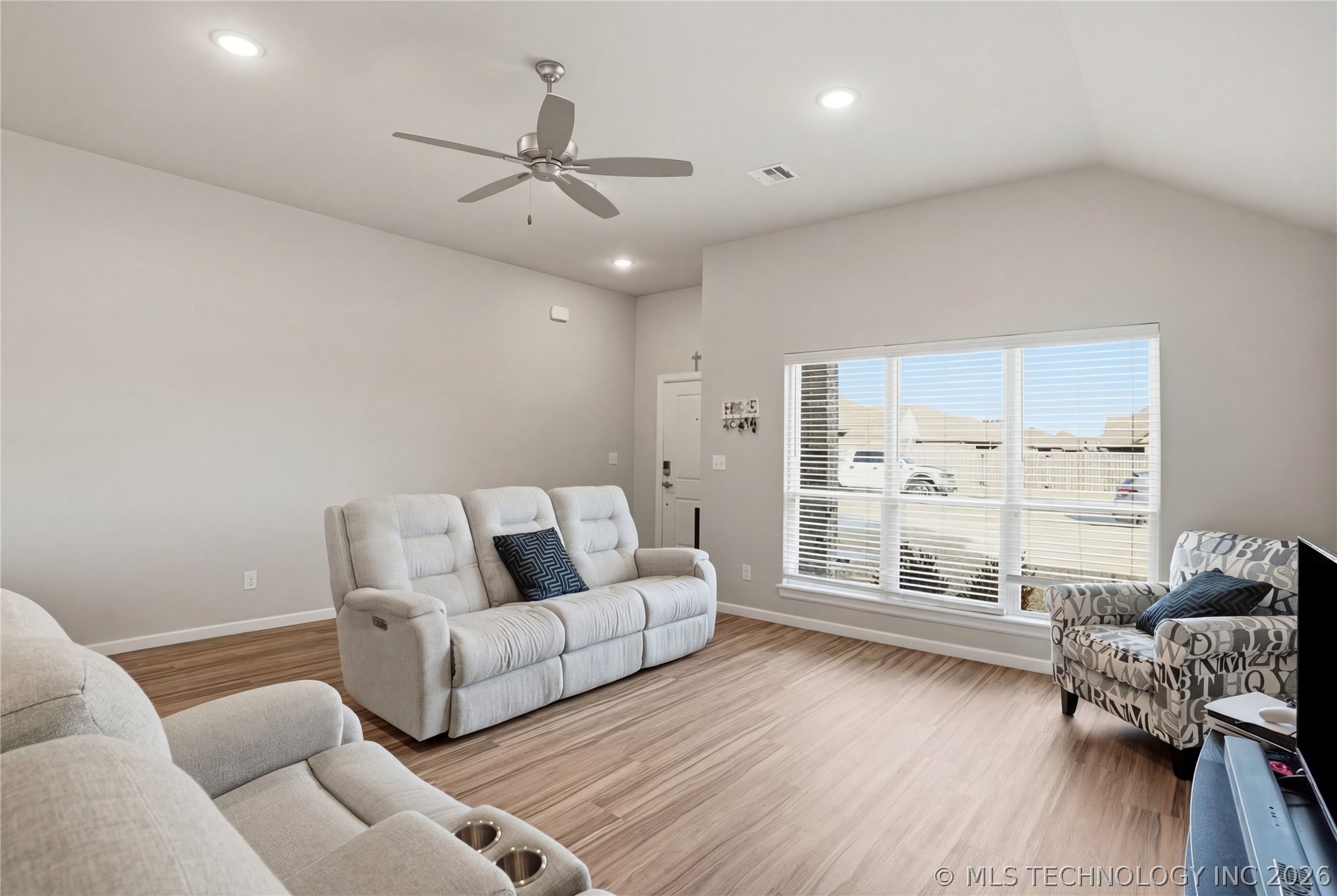 10914 S 274th East Avenue Property Photo 15