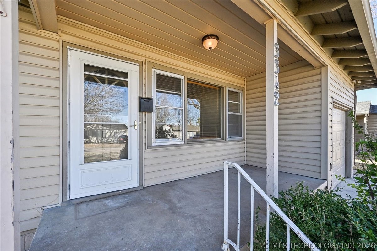 3342 E 30th Street Property Photo 5