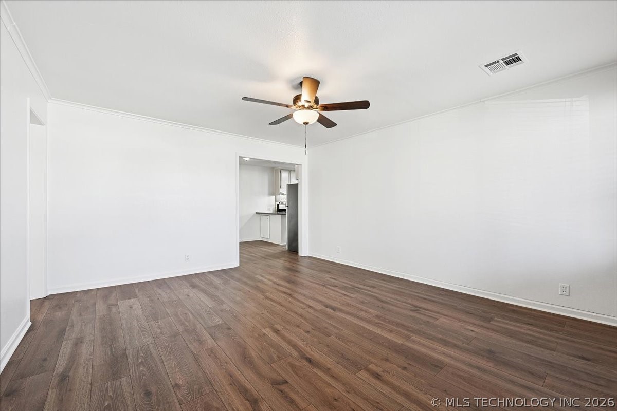 3342 E 30th Street Property Photo 7